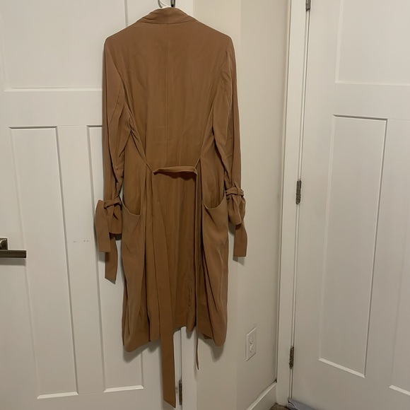 Express tan trench coat (light) - Picture 6 of 6